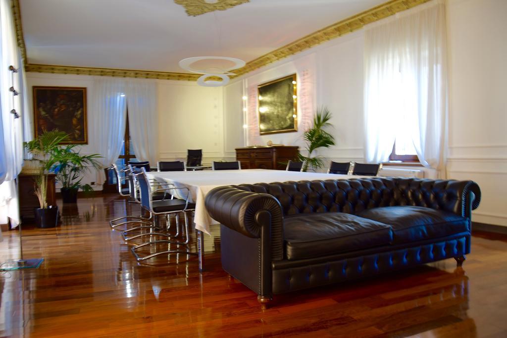 Ball Apartments Loc 04163 Верона Номер фото